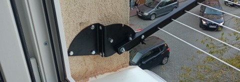 Uchwyty Do Muru (SZPALETY) do suszarki Za Okno Marki Mukta + Kołki